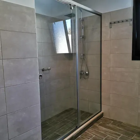 Rustic Self-inn Apartament Rhodes City