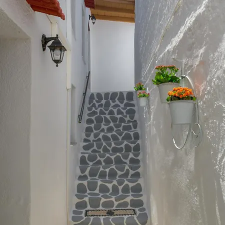 דירה Rustic Self-inn