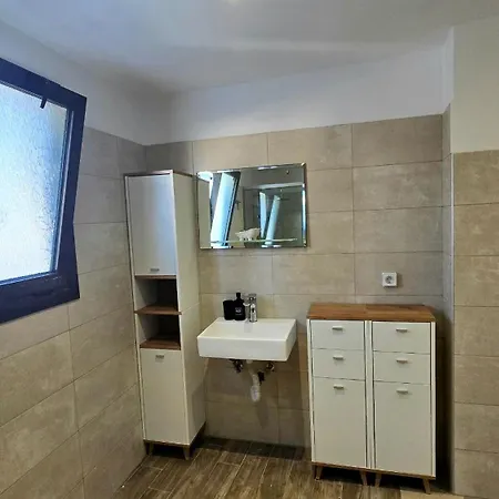 아파트 Rustic Self-inn Rhodes City